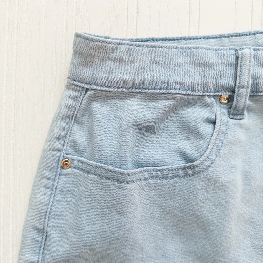 Forever 21 Jean Shorts‎ 31
